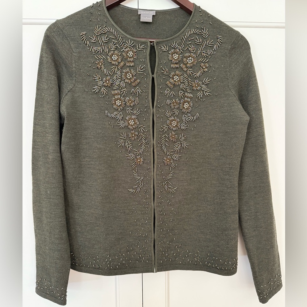 Ann Taylor Ultra Fine Merino Wool Beaded Cardigan Sz S - Picture 4 of 11